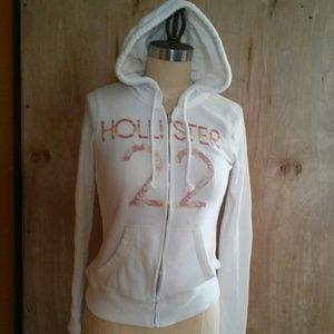 Hollister 22 sweater